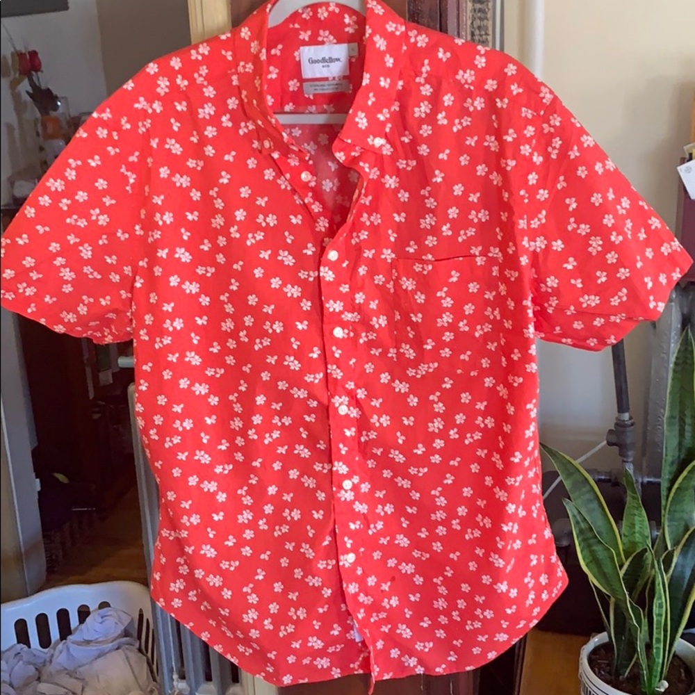 Men’s floral button down shirt